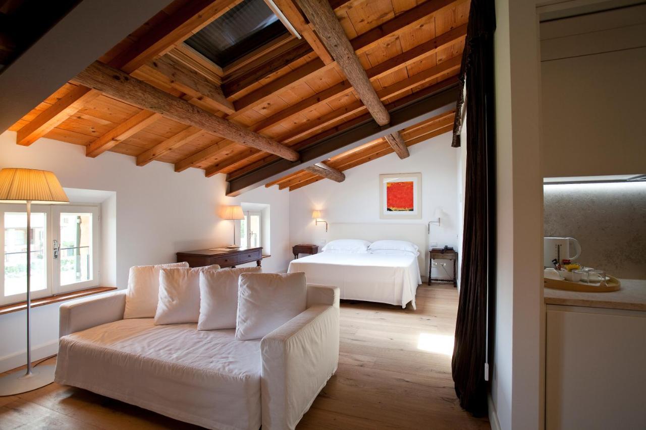 Relais Corte Guastalla Apartments Sona Exterior foto