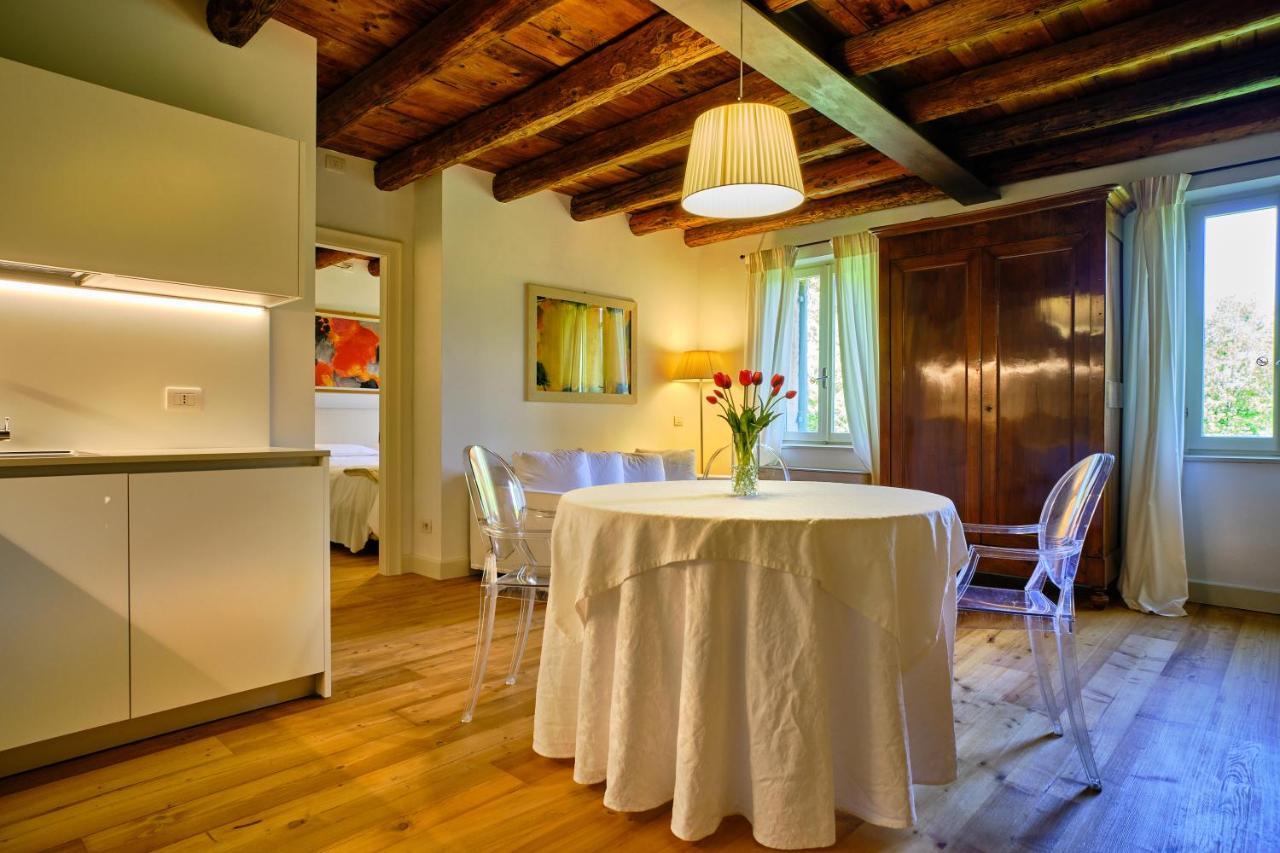 Relais Corte Guastalla Apartments Sona Exterior foto