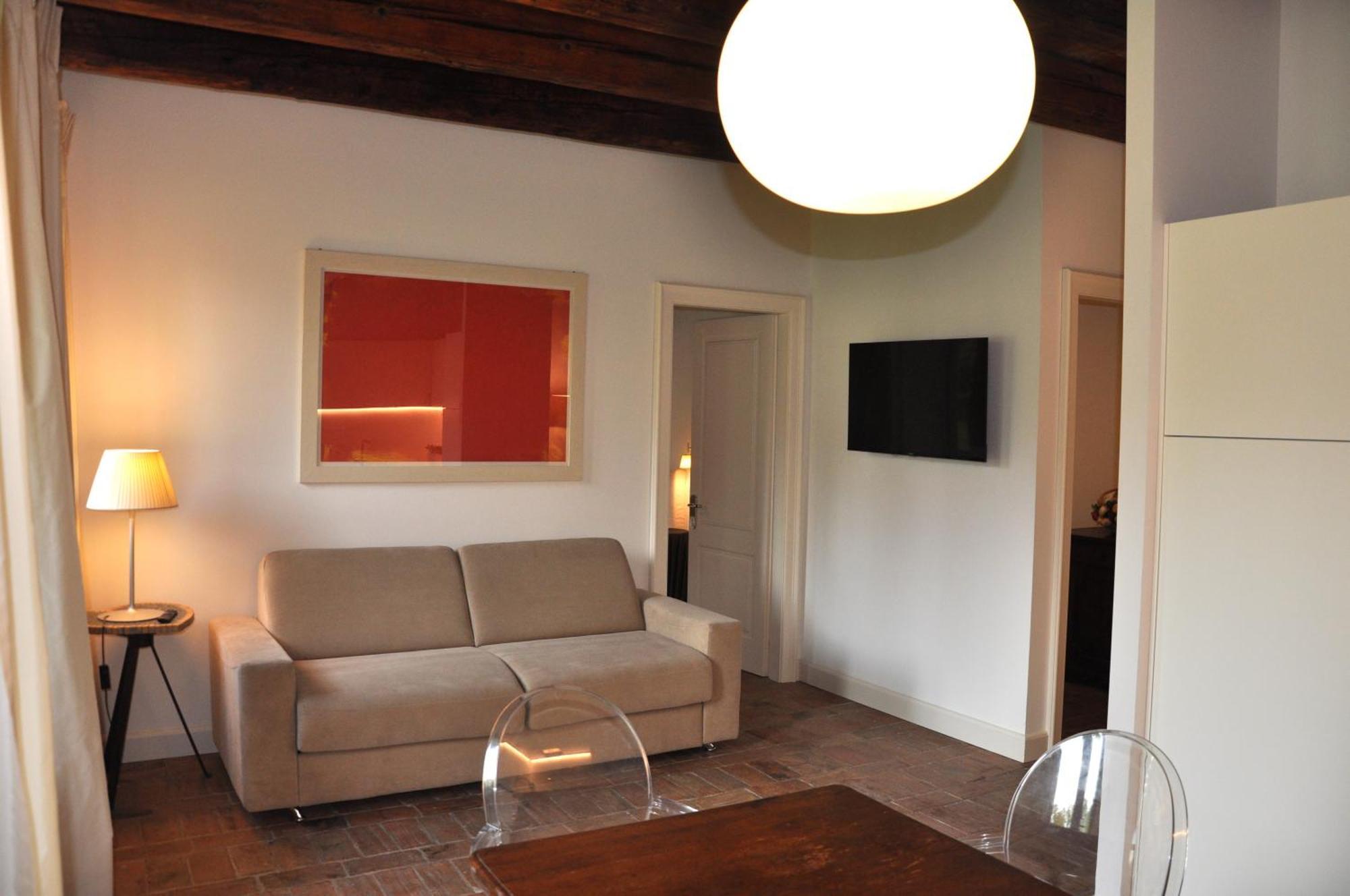 Relais Corte Guastalla Apartments Sona Exterior foto