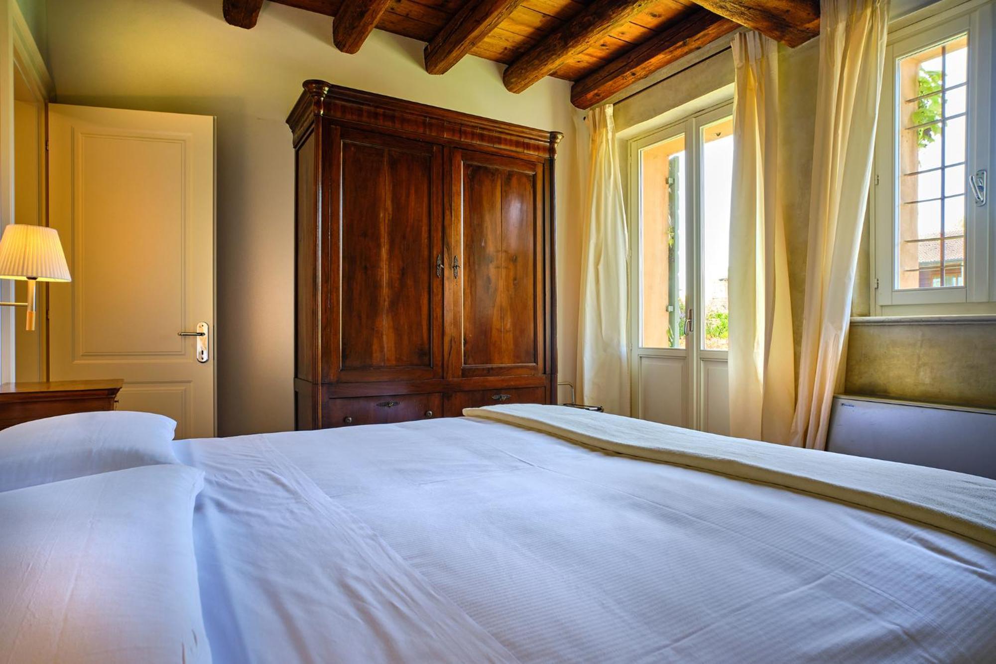 Relais Corte Guastalla Apartments Sona Exterior foto